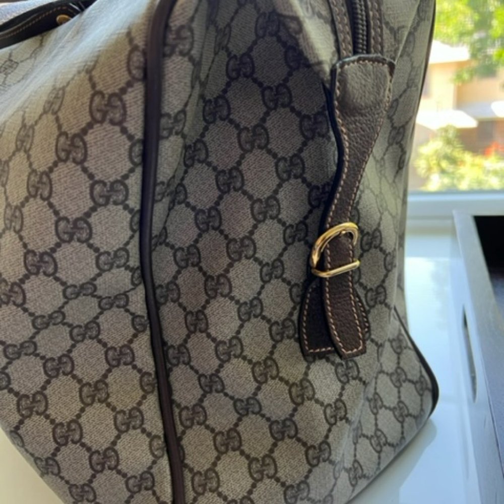 Gucci duffle bag + shaving kit - Picture 10 of 12